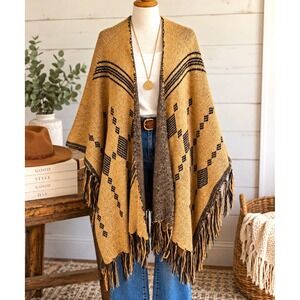 Daytrip Buckle One Size Southwestern Aztec Poncho Cardigan Fringe Tan Black Boho